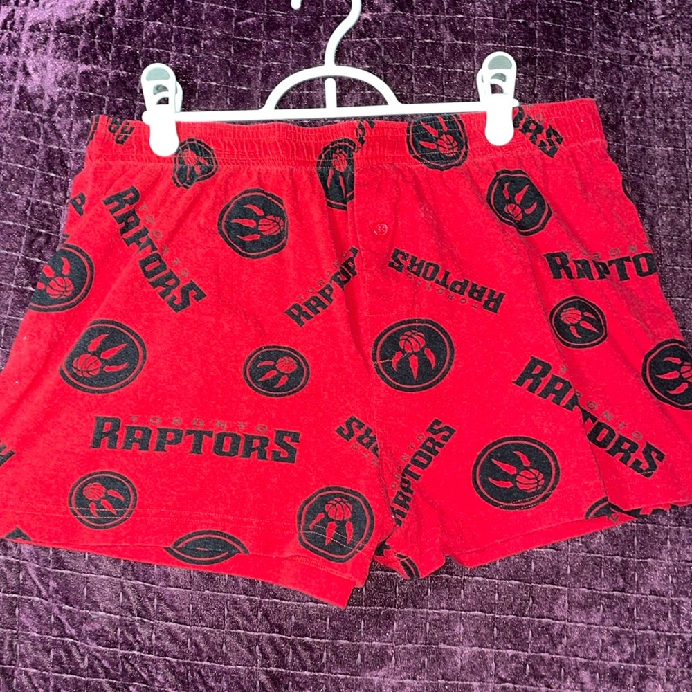 Toronto raptors red NBA basketball shorts size medium